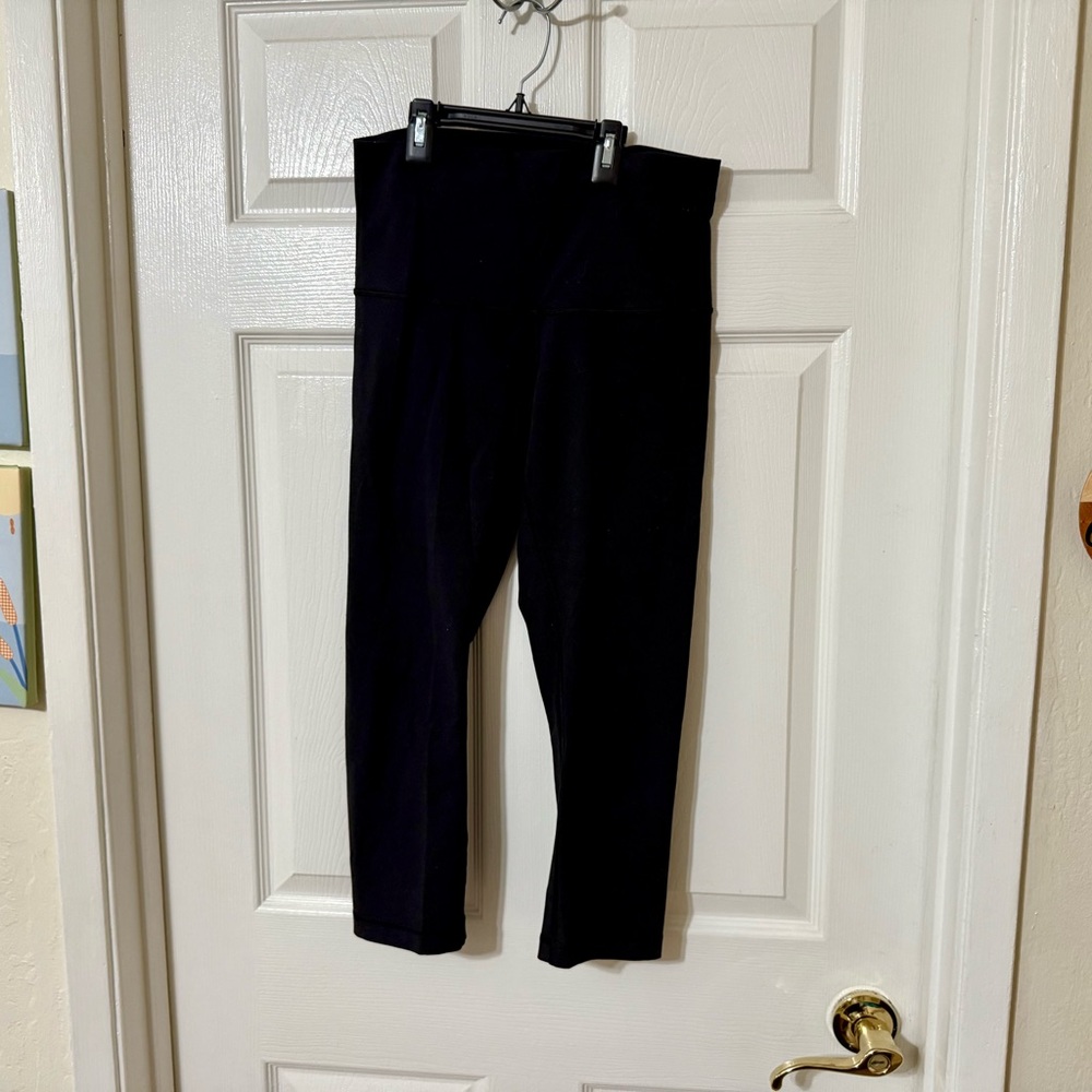 Lululemon Women’s Black Crop Leggings